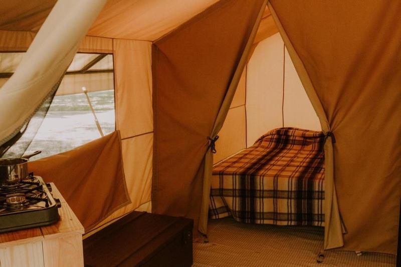 Camping Onlycamp Les Deux Rives 拉尼翁 外观 照片