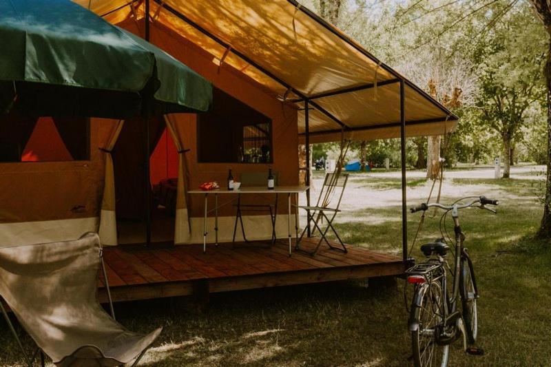 Camping Onlycamp Les Deux Rives 拉尼翁 外观 照片